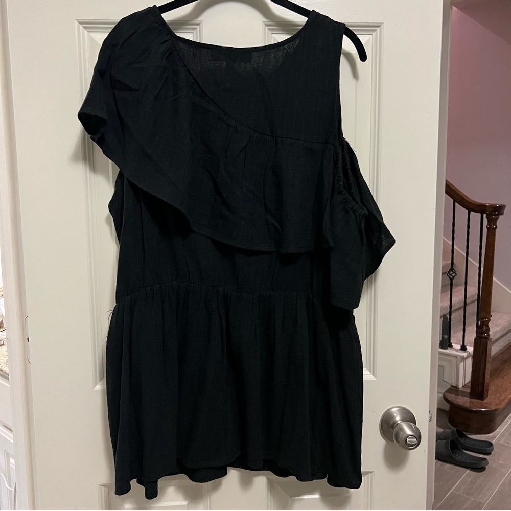 Eloquii asymmetrical/off shoulder women’s top
